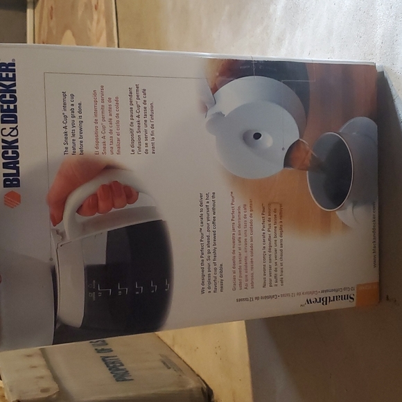 Coffee maker - Picture 3 of 4